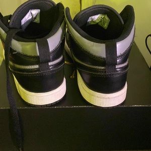 Jordan Retro 1's Mid